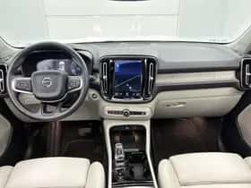 Volvo XC40 (2019) thumbnail 5