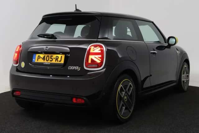 MINI Mini Electric (2020) thumbnail 2