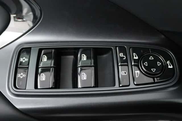 BYD Seal (2026) thumbnail 4
