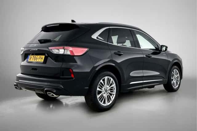 Ford Kuga (2021) thumbnail 2