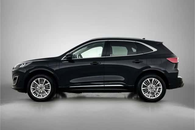 Ford Kuga (2021) thumbnail 3