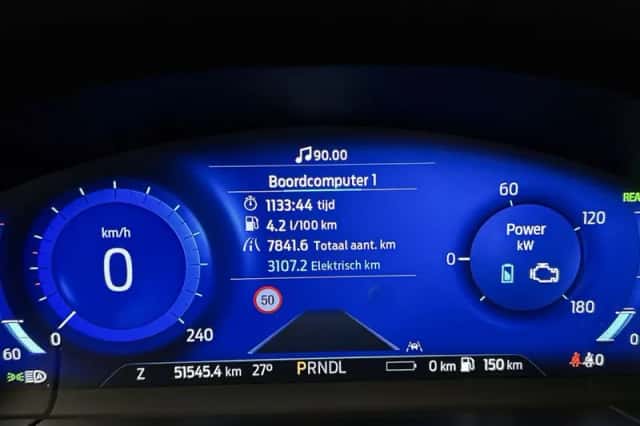 Ford Kuga (2021) thumbnail 6