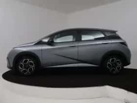 BYD Dolphin (2024) thumbnail 4