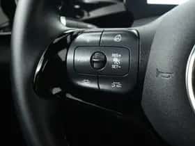 BYD Dolphin (2024) thumbnail 8
