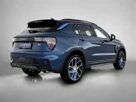 Lynk & Co 01 (2022) thumbnail 2