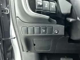 Mitsubishi Outlander (2020) thumbnail 27