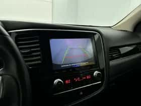 Mitsubishi Outlander (2020) thumbnail 8