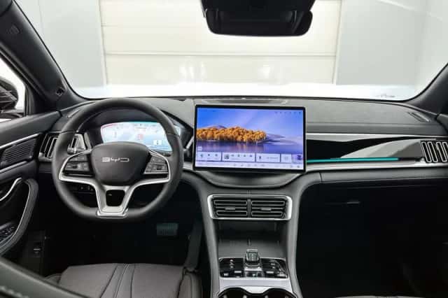 BYD SEAL_U (2026) thumbnail 5