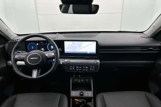 Hyundai Kona (2025) thumbnail 4