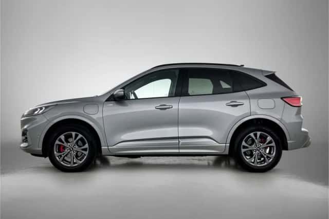 Ford Kuga (2022) thumbnail 3