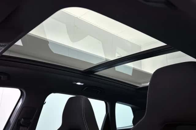 Škoda Karoq (2021) thumbnail 4