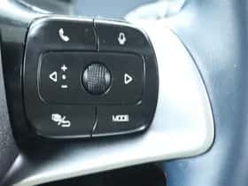BYD ATTO_3 (2023) thumbnail 6