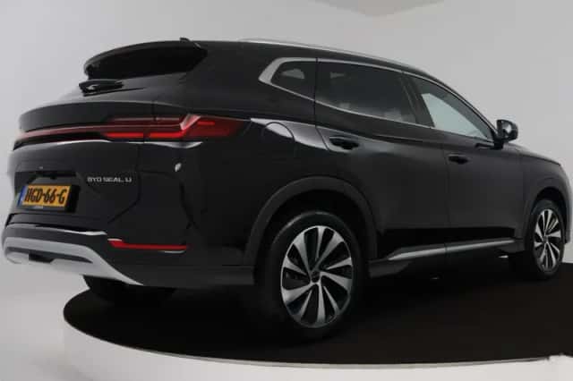 BYD SEAL_U (2025) thumbnail 2