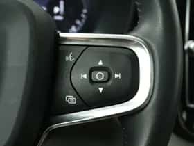 Volvo XC40 (2020) thumbnail 17