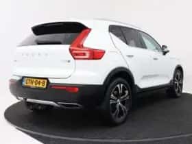 Volvo XC40 (2020) thumbnail 3