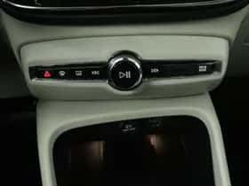 Volvo XC40 (2020) thumbnail 26