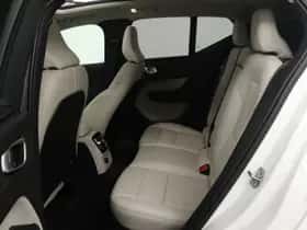 Volvo XC40 (2020) thumbnail 30