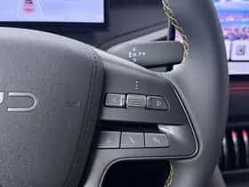 BYD ATTO_3 (2026) thumbnail 12