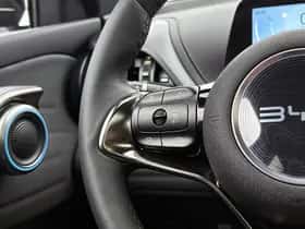 BYD ATTO_3 (2025) thumbnail 15