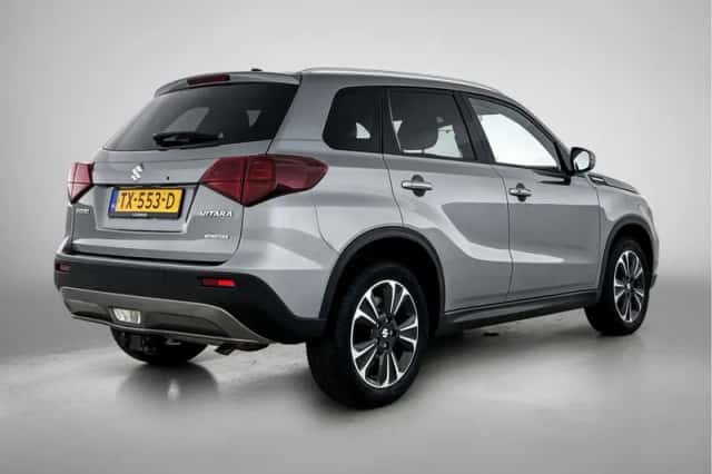 Suzuki Vitara (2018) thumbnail 2