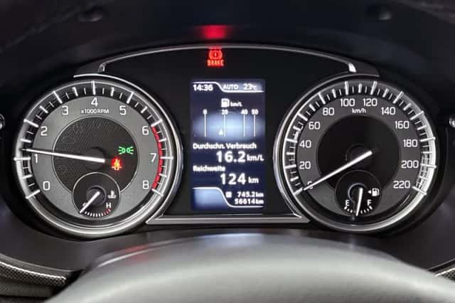 Suzuki Vitara (2018) thumbnail 5