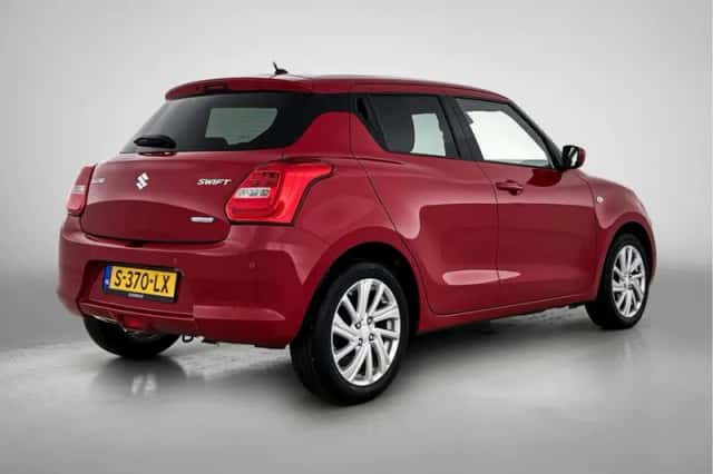 Suzuki Swift (2020) thumbnail 2