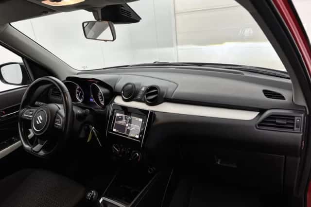 Suzuki Swift (2020) thumbnail 6