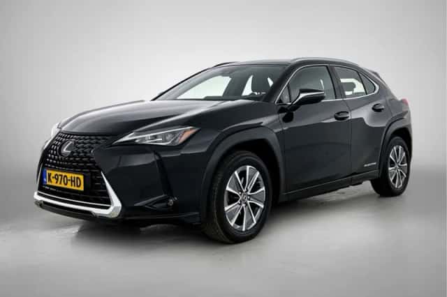 Lexus UX (2020) thumbnail 1
