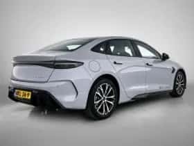 BYD Seal (2025) thumbnail 3