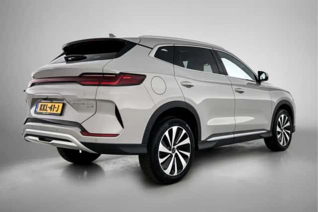 BYD SEAL_U (2025) thumbnail 2