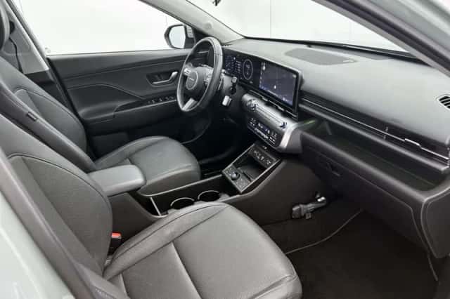 Hyundai Kona (2024) thumbnail 6