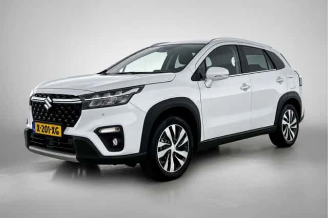 Suzuki S-Cross (2023) thumbnail 1