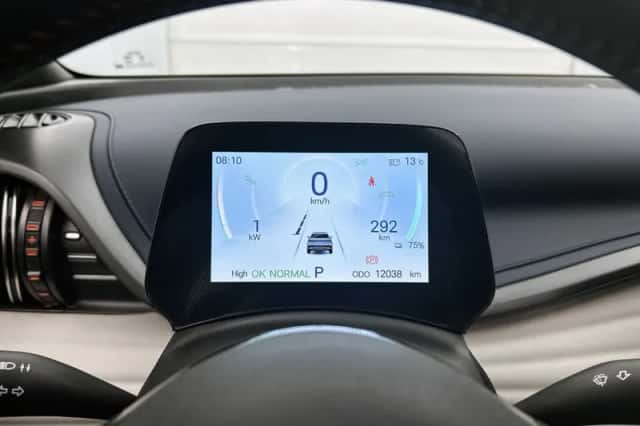 BYD ATTO_3 (2025) thumbnail 6