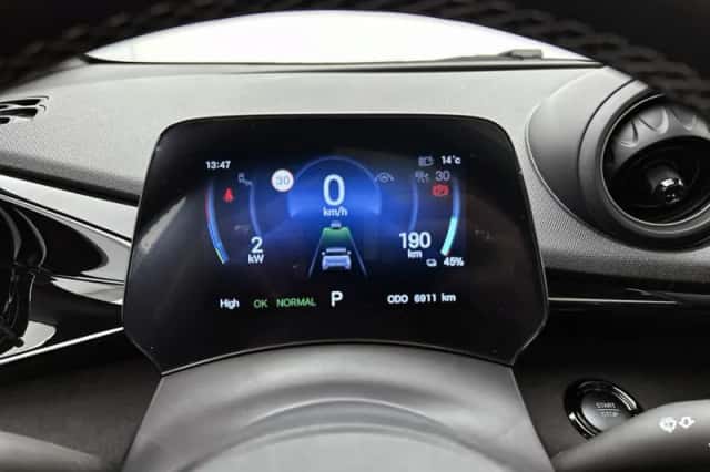 BYD Dolphin (2025) thumbnail 6