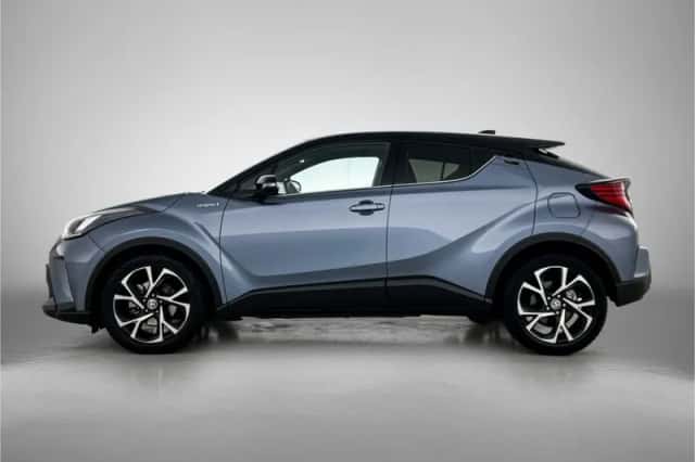 Toyota C-HR (2020) thumbnail 3