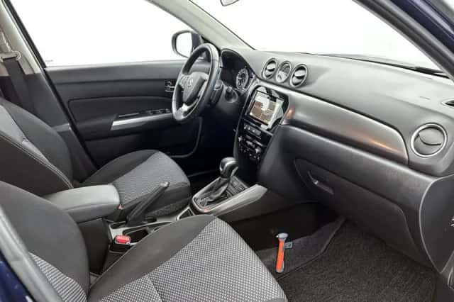 Suzuki Vitara (2024) thumbnail 6