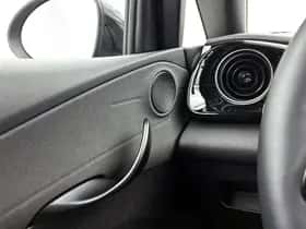 BYD Dolphin (2025) thumbnail 27