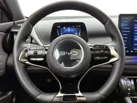 BYD ATTO_3 (2025) thumbnail 18