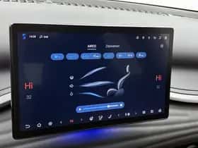 BYD ATTO_3 (2025) thumbnail 10