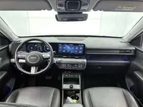 Hyundai Kona (2024) thumbnail 4
