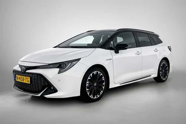 Toyota Corolla_Touring_Sports (2022) thumbnail 1