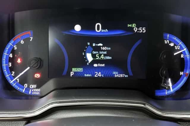 Toyota Corolla_Touring_Sports (2022) thumbnail 5