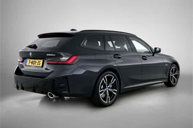 BMW 3_Serie (2023) thumbnail 2