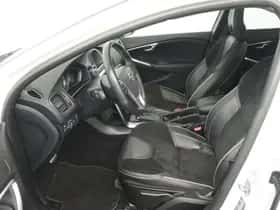 Volvo V40 (2019) thumbnail 21