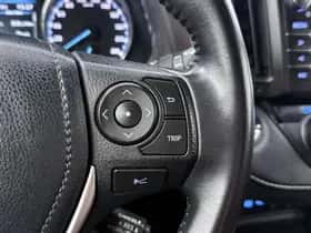 Toyota RAV4 (2016) thumbnail 16
