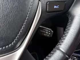 Toyota RAV4 (2016) thumbnail 19