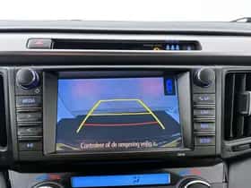 Toyota RAV4 (2016) thumbnail 6