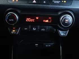 Kia Stonic (2024) thumbnail 11