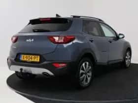 Kia Stonic (2024) thumbnail 3
