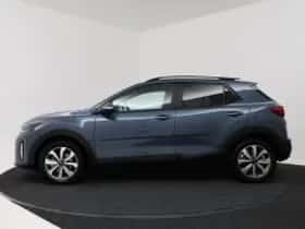Kia Stonic (2024) thumbnail 4